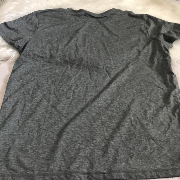 Puma tee size XL (fits like L) - Picture 6 of 9